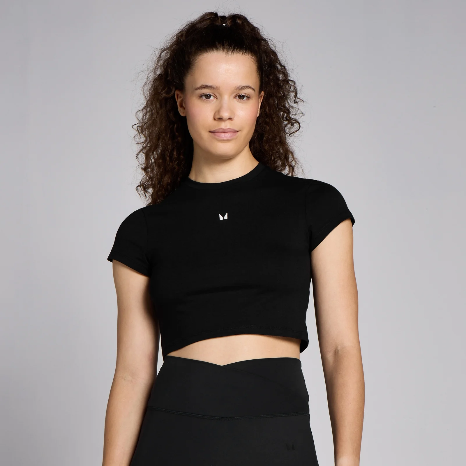 MP Dámské Basics Body Fit Zkrácené Tričko s Krátkým Rukávem – Černé - XL Obrázek 1
