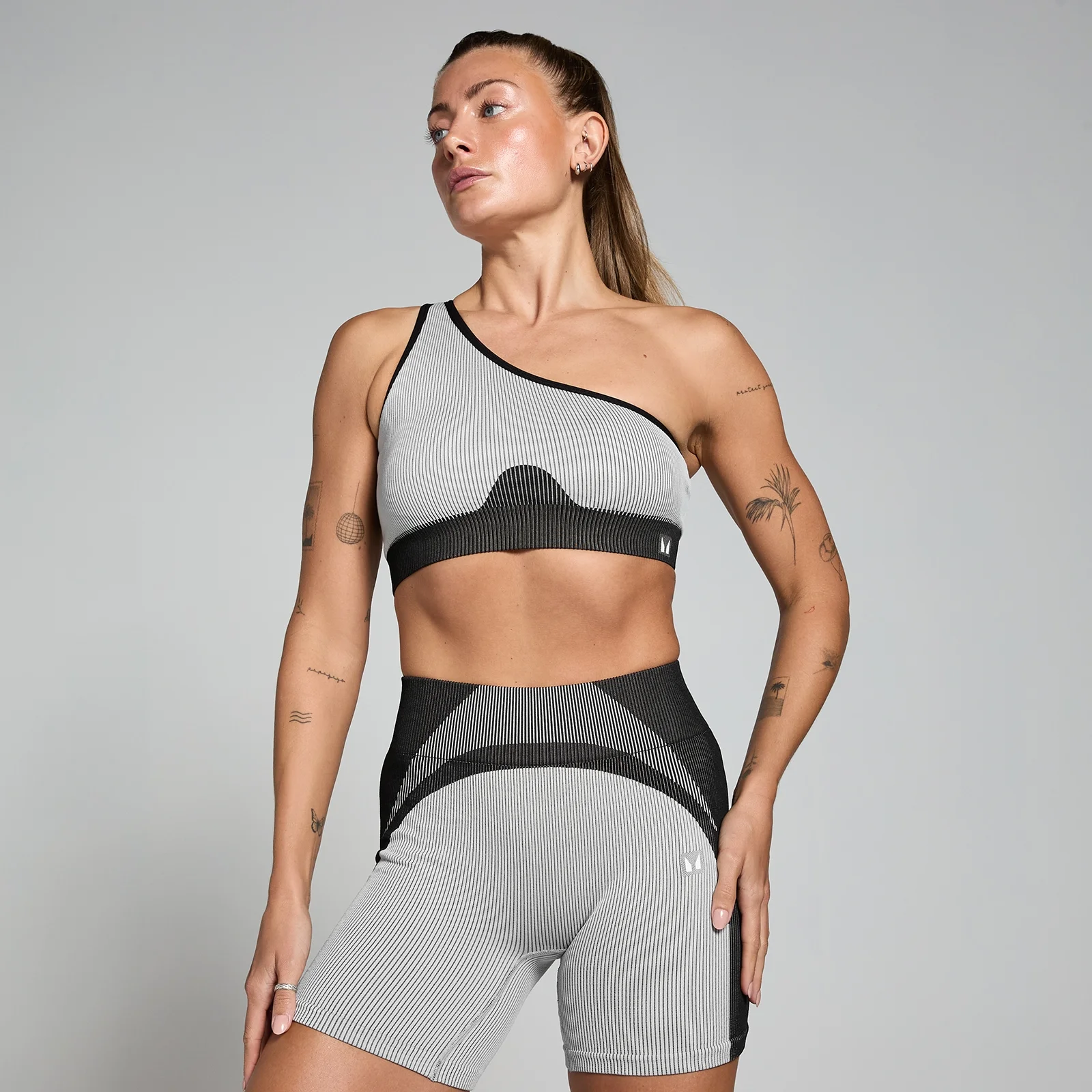 MP Dámská bezešvá podprsenka Contrast Rib – Černo-bílá - XL Obrázek 1